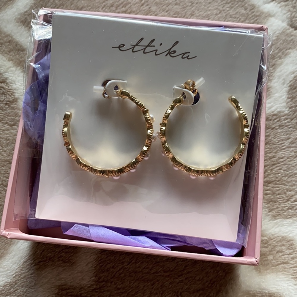 NWT Ettika Hoops